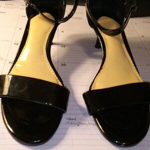 GIANNI BINI OPEN TOE ANKLE WRAP KITTEN HEEL DRESSY PUMPS  6.5M  EUC BLACK PATENT